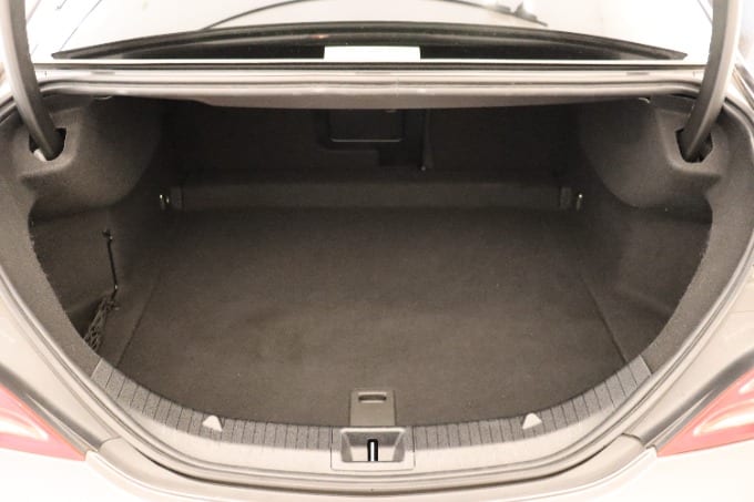 2015年式 M・ベンツ CLA 入荷致しました!!!04