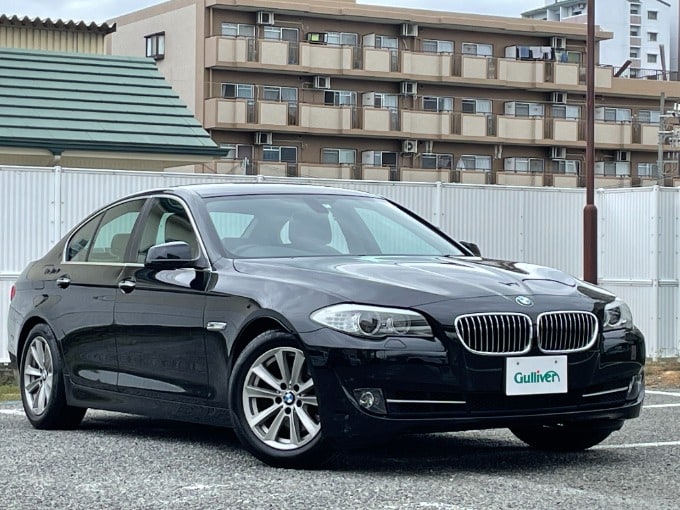 BMW 523 ハイライン入荷しました01