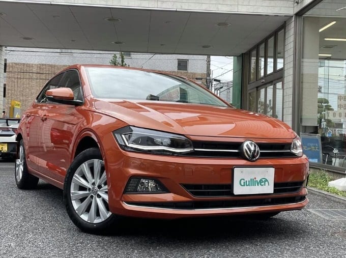 VWポロ TSIハイライン 2019年式の中古車入荷しました！01