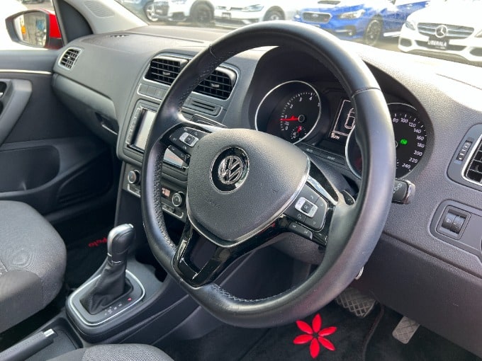 【2015年　VW ポロ】入荷いたしました！！03