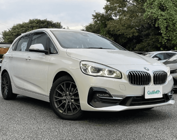 【入荷情報】R1 BMW 218d xDriveアクティブツアラー ラグジュアリー01