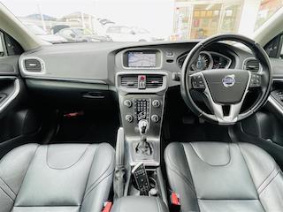 ボルボ Ｖ４０ T－4 SE H27年式の中古車が入荷しました！02