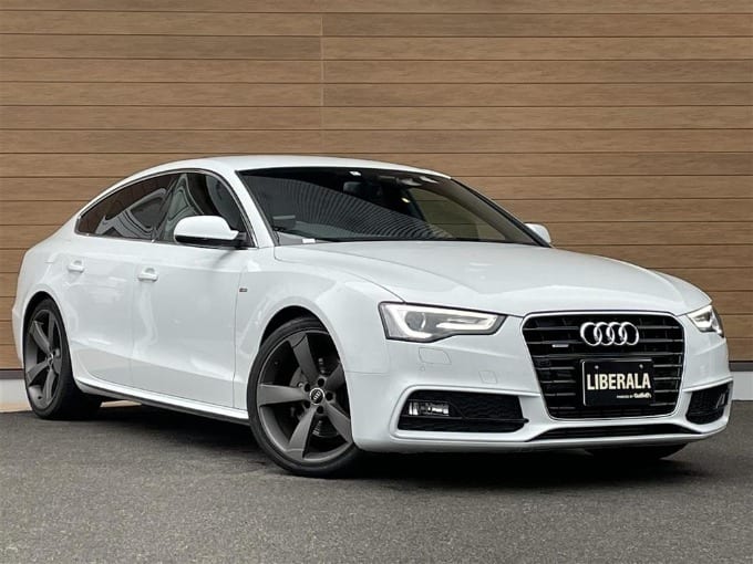 アウディ Ａ５ ＳＢ ２．０ ＴＦＳＩ クワトロ（ディーラー車）入荷しました01