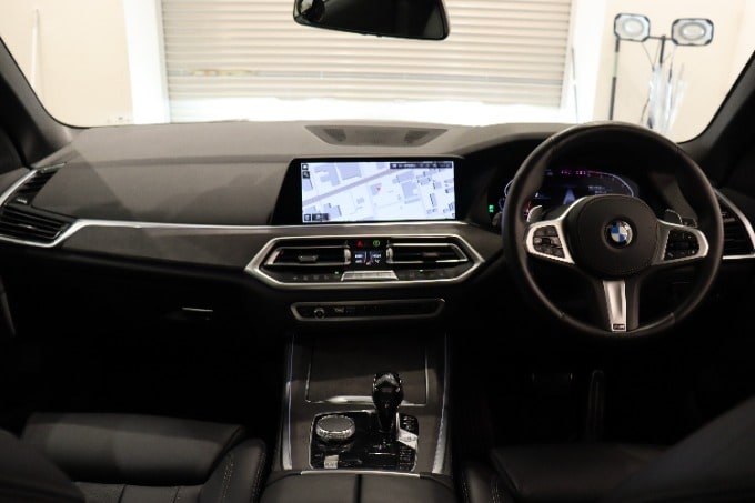 2019年式  BMW X5 入荷致しました!!!02