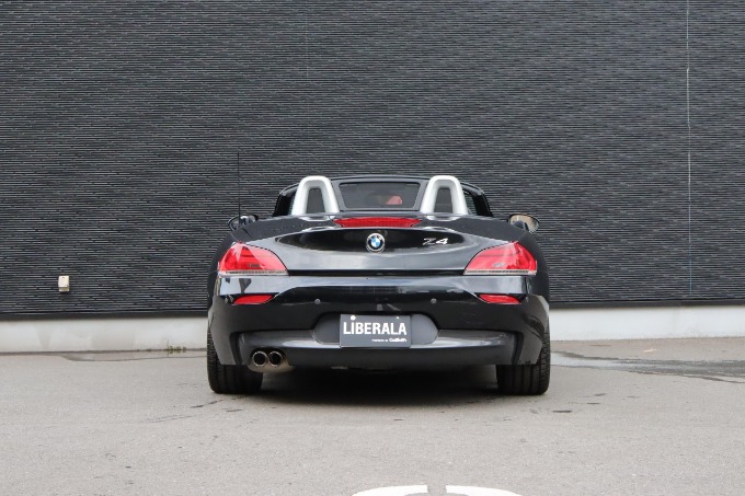 H25年式　BMW Z4 入荷致しました！！04