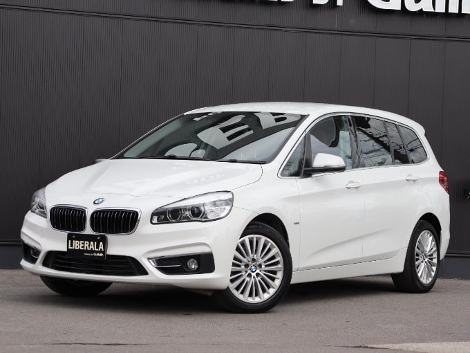 BMW　2シリーズアクティブツアラー！！01