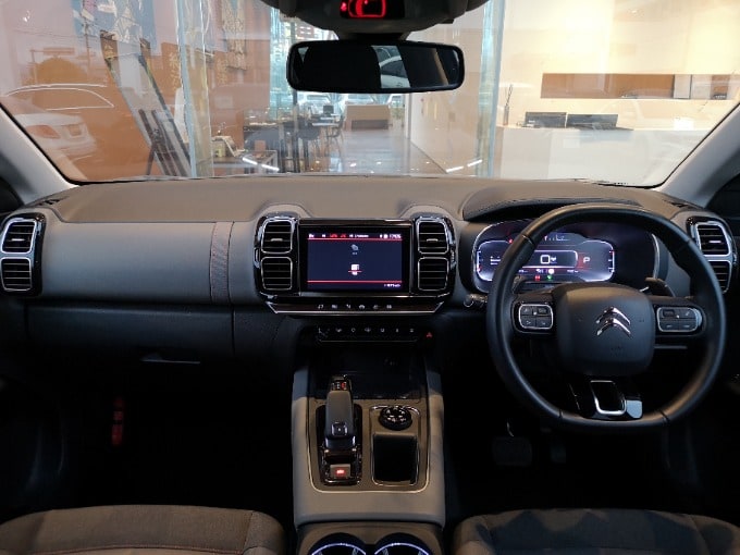 シトロエン C5 エアクロス シャインのご紹介です♪04