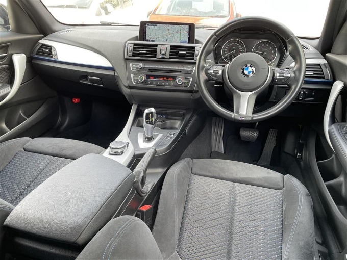 【入荷情報】'15 BMW 116i Mスポーツ（ディーラー車）03