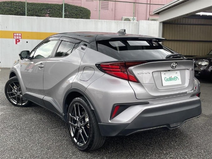 中古車入荷情報　R02 トヨタ Ｃ－ＨＲ  ガリバー港北中央店03