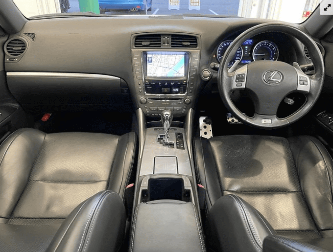 中古車入荷情報！LEXUS　IS　250Fスポーツ　平成23年式02