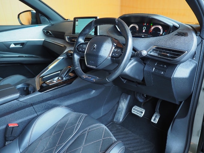 お車のご紹介！PEUGEOT 500804