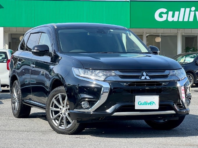 H27  アウトランダーPHEV 2.0Gナビパッケージ 4WD 入庫致しました♪01