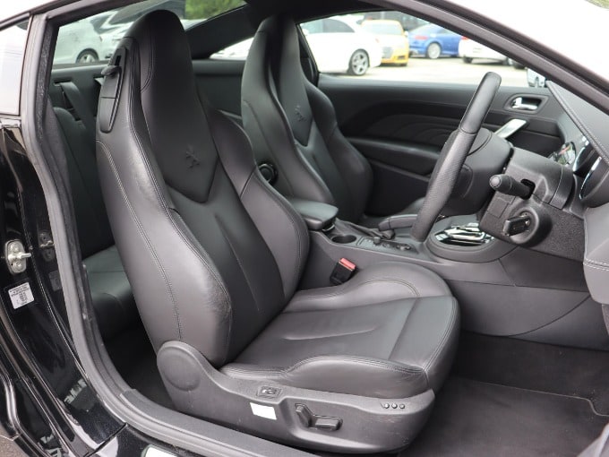 プジョーRCZ入庫！04