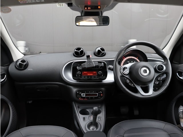 スマート　フォーフォー入庫！03