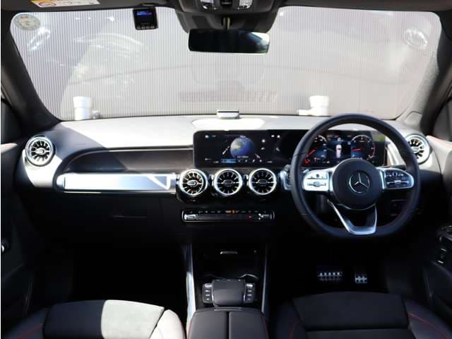 メルセデス・ベンツ GLB入庫！！03