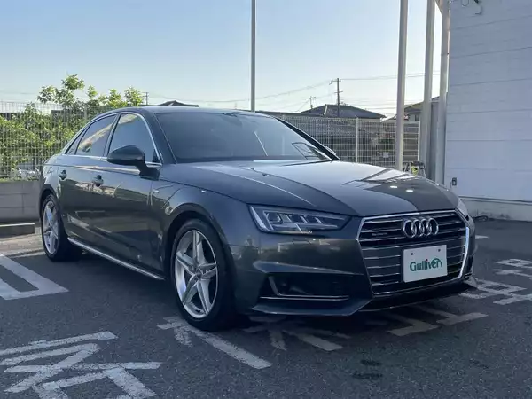 ☆★最新展示車両情報☆★H28 アウディ Ａ４ 2．0 TFSI01