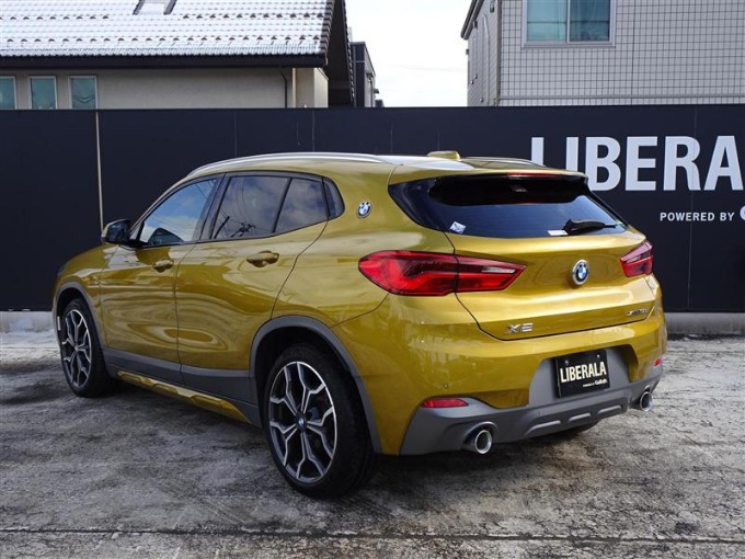 ”19　BMW X2”02