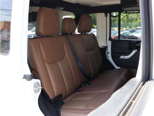 ジープ　ラングラー　入庫しました！04