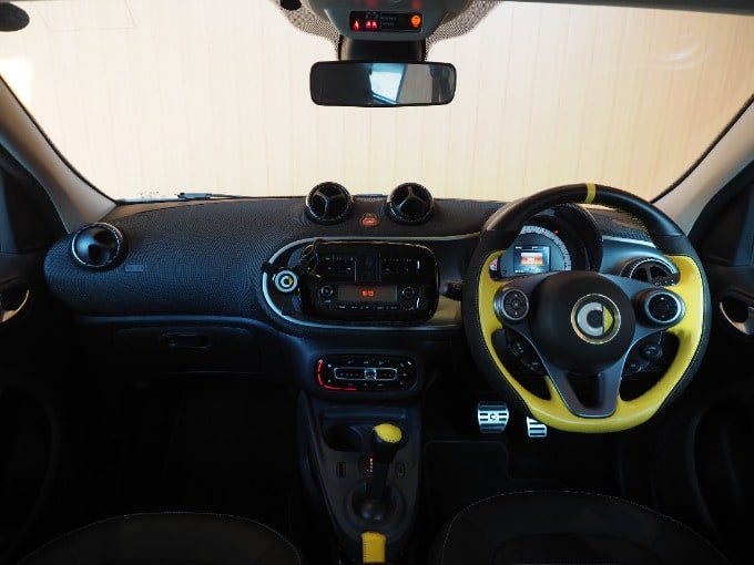 お車のご紹介！新入荷！スマートフォーフォー!03