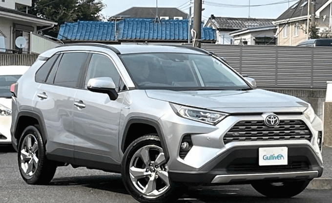 R01 トヨタ RAV4  ハイブリッドG  入庫しました！01