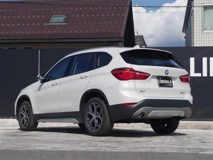 ”19　BMW X1”02