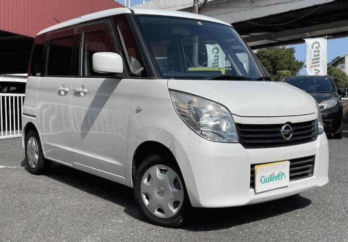 ☆★最新入荷情報☆★ 日産 ルークス Ｅ01