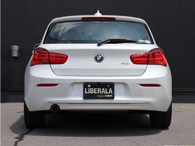 BMW 1シリーズ入庫しました！04