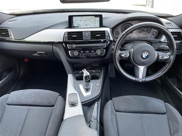 ＼入荷情報／ BMW 318i03