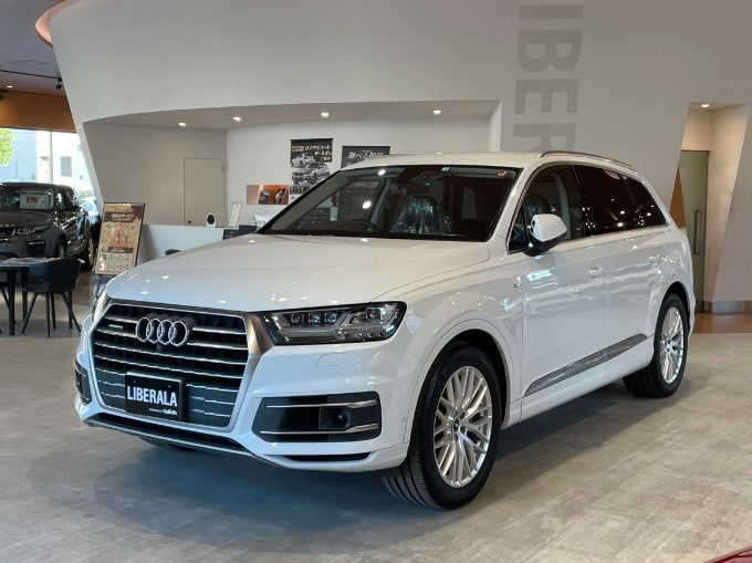 Audi Q7ご納車報告01