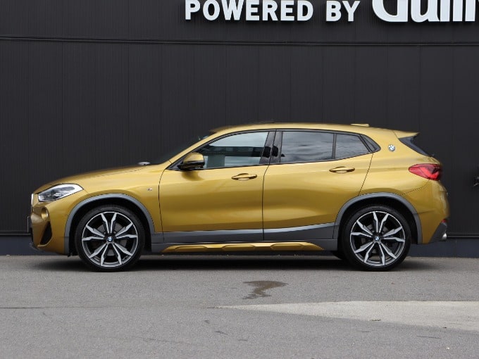 BMW　X２入庫しました！！02