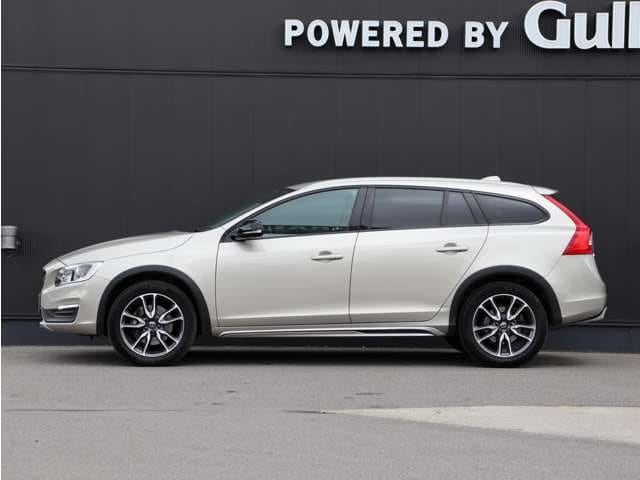 ボルボ　V60　クロスカントリー02