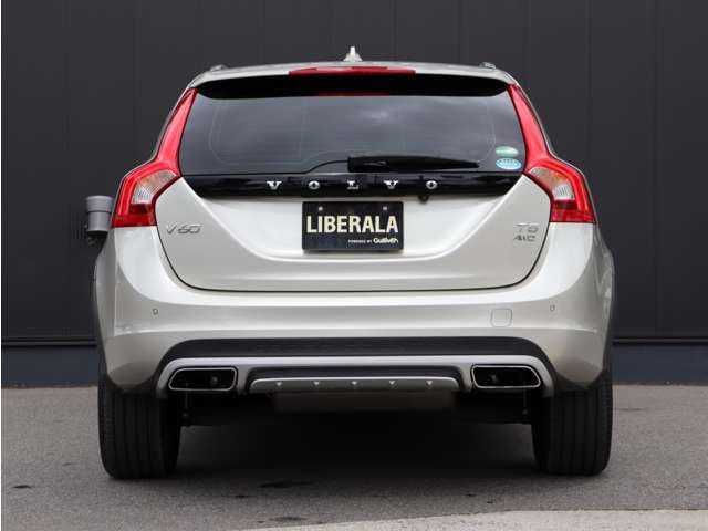 ボルボ　V60　クロスカントリー04