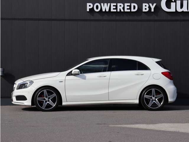 メルセデス・ベンツ　Aクラス　入庫しました！！02