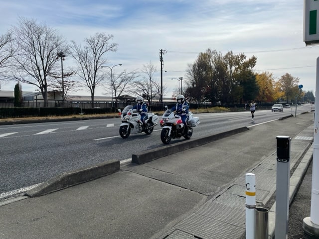 本日、一関・盛岡間駅伝競走大会真っ只中！当店営業しております！01