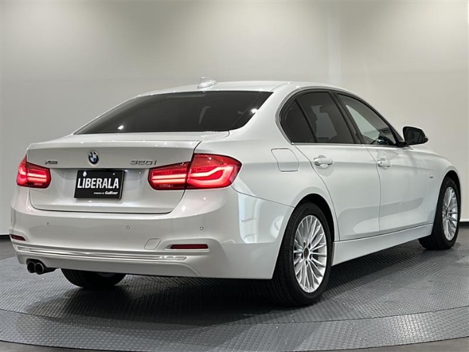 ★NEW★BMW 320i03