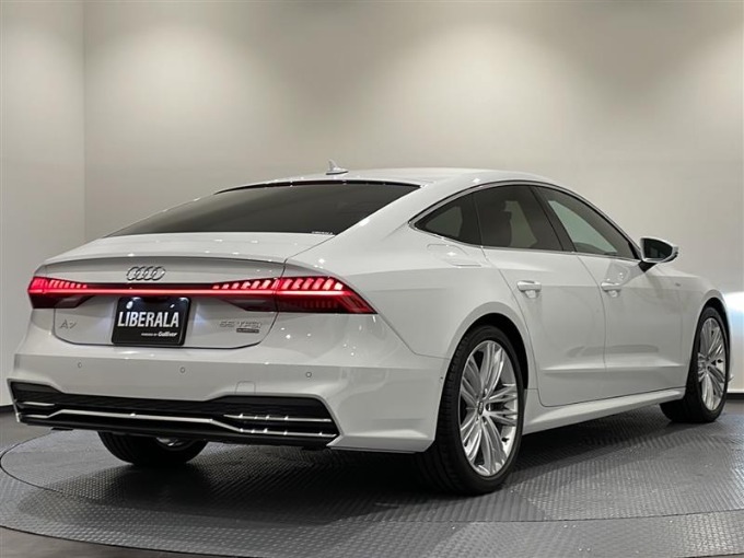 ★NEW★Audi A703