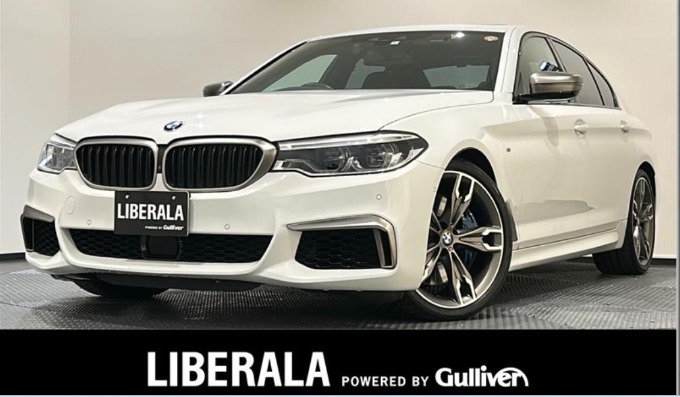 リベラーラ新潟に並ぶ “2台の特別なBMW” 02