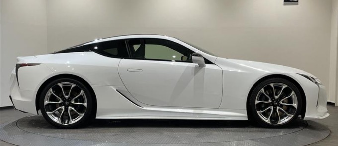 レクサス LC500 Sパッケージ  ― 美しさは、理屈を超える ―03