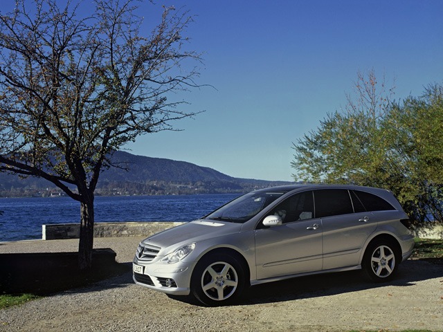 Mercedes Benz R Class | 外車・輸入中古車を探すならLIBERALA