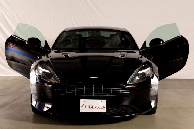Aston Martin Virage (2012年式) 在庫詳細／3902 | LIBERALAで ...