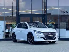 プジョー２０８