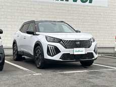 プジョー２００８