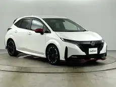 日産オーラ