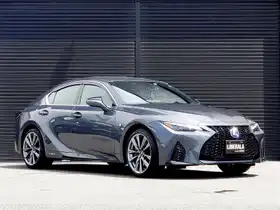 ｉｓとｇｓを比較 中古車のガリバー