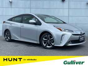 プリウス（トヨタ）のゴールド・シルバー系（金・銀）の中古車を