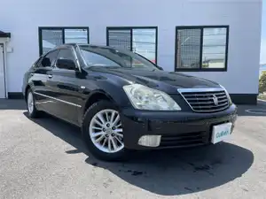 トヨタ_クラウン ロイヤル_ロイヤルサルーン_中古車のガリバー城南店