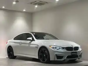 ＢＭＷ_Ｍ４_クーペ_中古車のLIBERALA リベラーラ一宮
