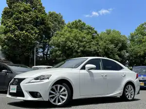 レクサス_ＩＳ_300h_中古車のガリバー盛岡店