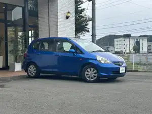 ホンダ_フィット_1．3A_中古車のガリバー城南店