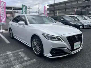 クラウン ハイブリッド RS